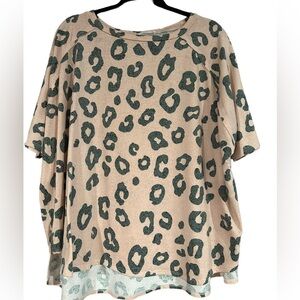 Hopely Leopard Print Women’s Medium OVERSIZED